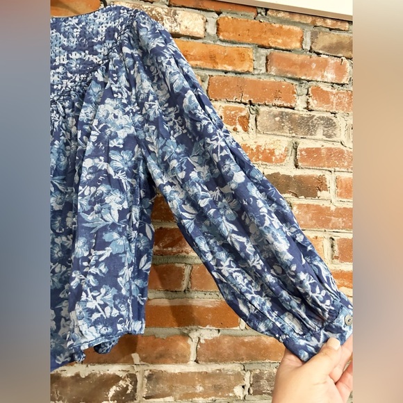 We The Free Floral Blue Women's Top Size M - Picture 10 of 10